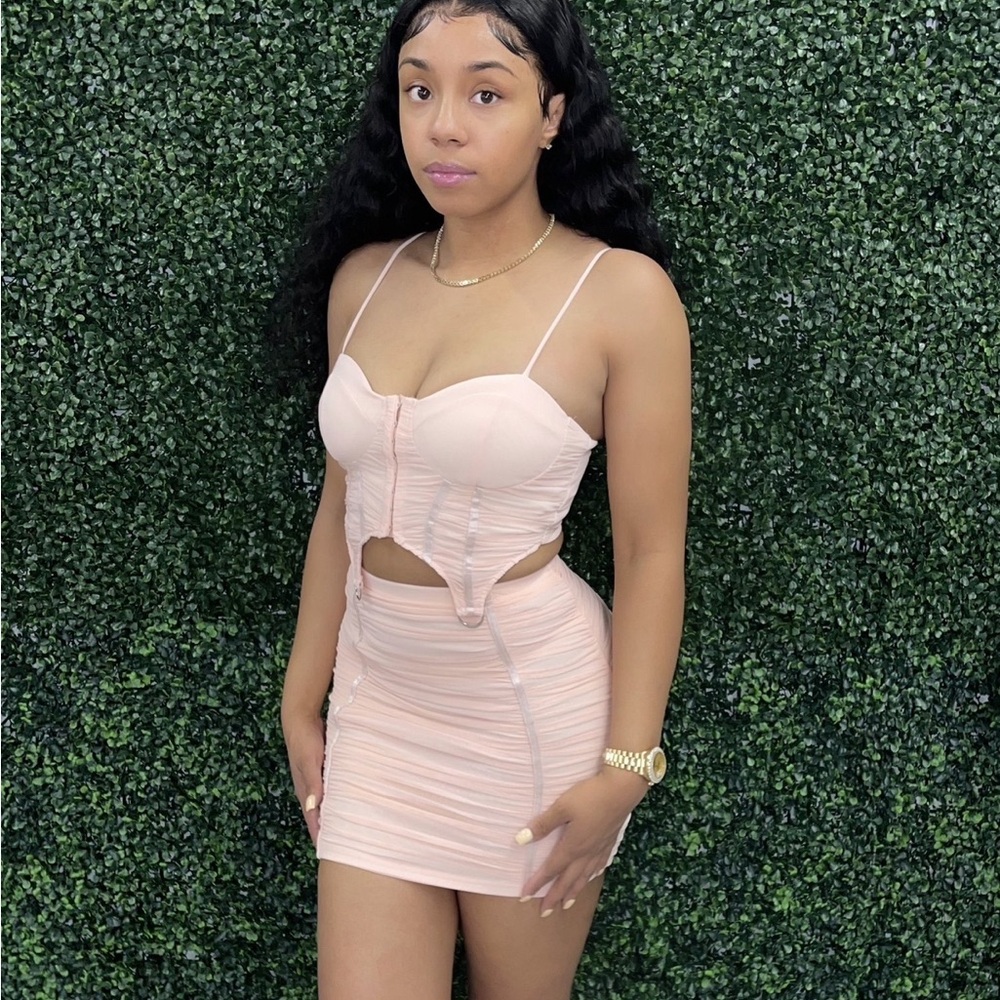 Elegant Pink Ruched Skirt